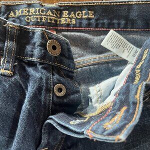 28/30 Men's American Eagle